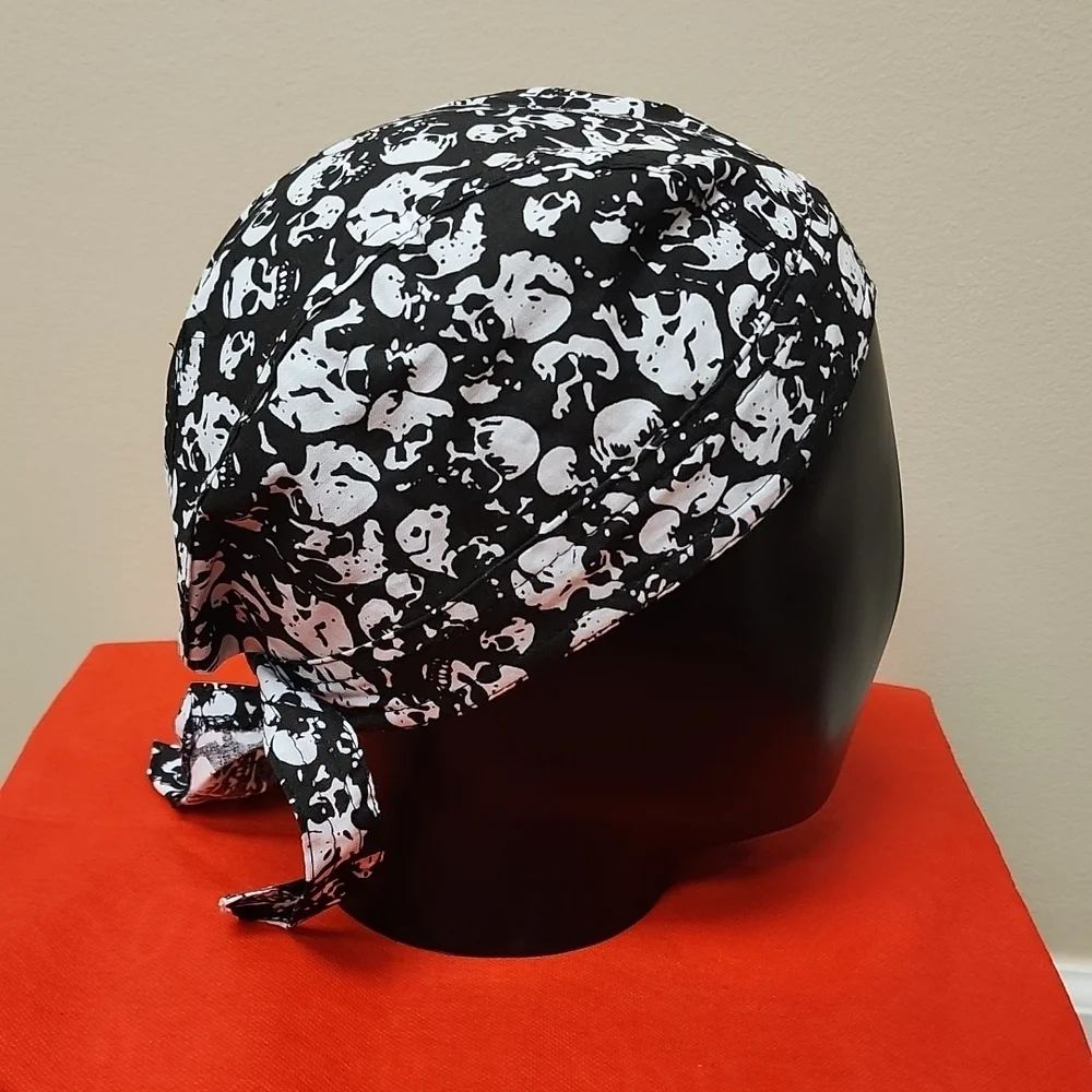 Black & White Skull Headwrap - Picture 2 of 6